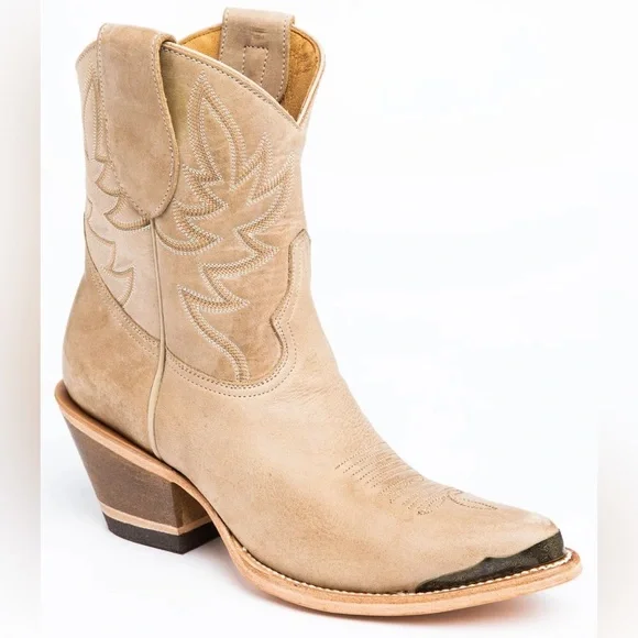 IDYLLWIND WHEELS NATURAL WESTERN BOOTIES - ROUND TOE-NWT - Picture 1 of 7